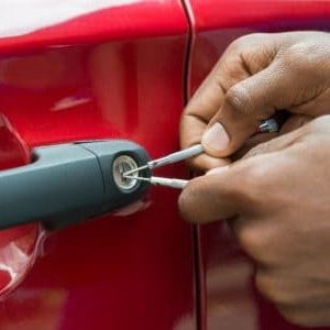 Vehicle lockout and car unlocking service